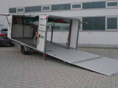 Rennfahrer Jürgen Meißner mit seinem starken Anhänger